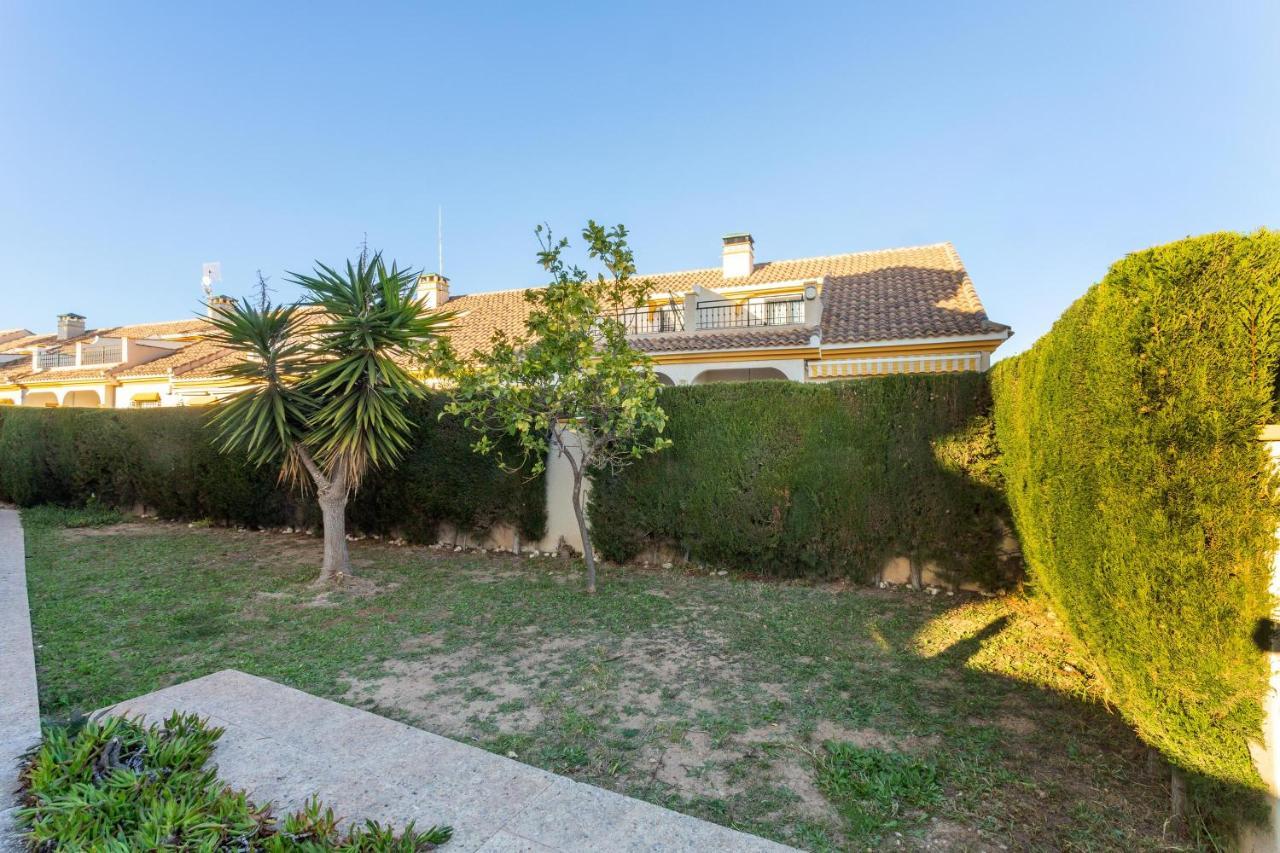 הוילה אוריהואלה Pool-Side Townhouse In Cabo Roig מראה חיצוני תמונה